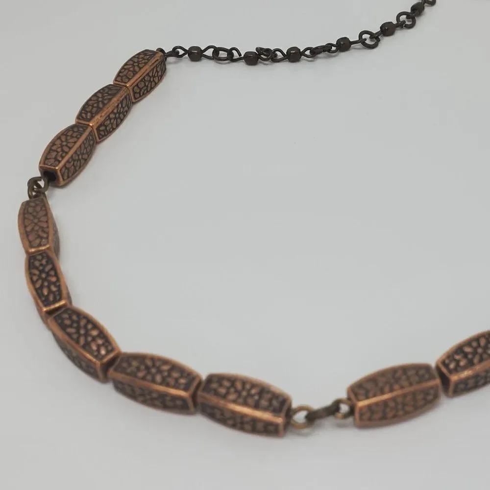 Copper color necklace (NEW) - Picture 4 of 4